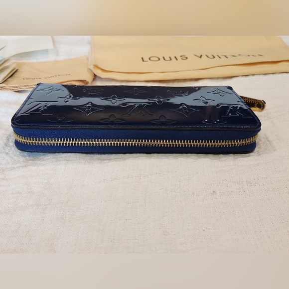 Louis Vuitton Monogram Vernis Zippy Wallet Grand Bleu Blue Card Holder Clutch - Picture 12 of 12